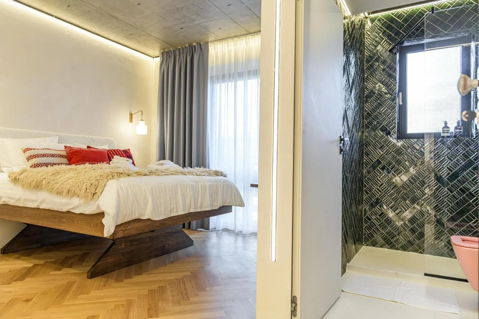 Motel Nishani 5 Stars Boutique Bucharest