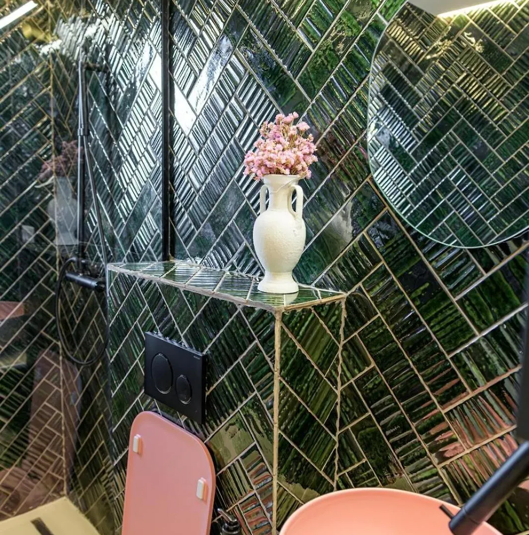 Nishani 5 Stars Boutique Bucharest
