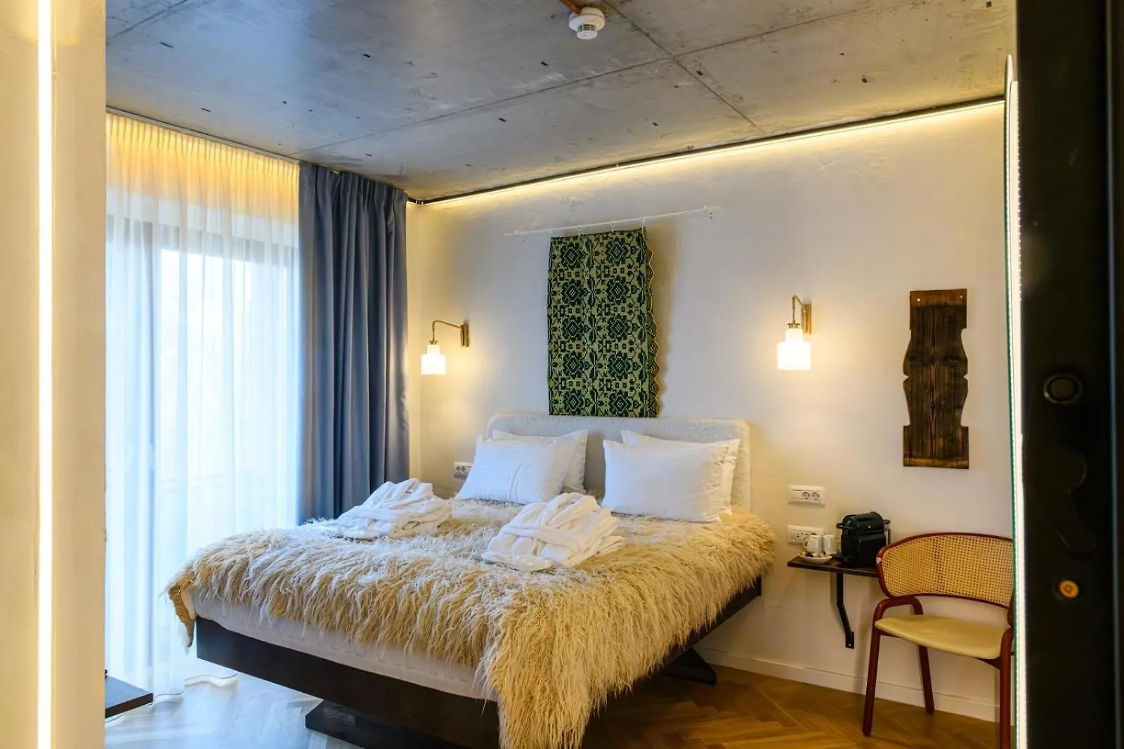 Nishani 5 Stars Boutique Bucharest 0*,  Romania