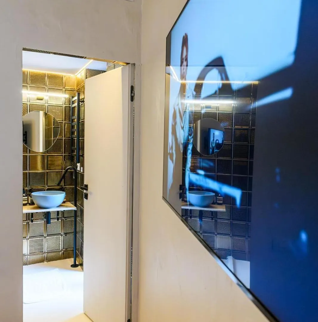 Nishani 5 Stars Boutique Bucharest