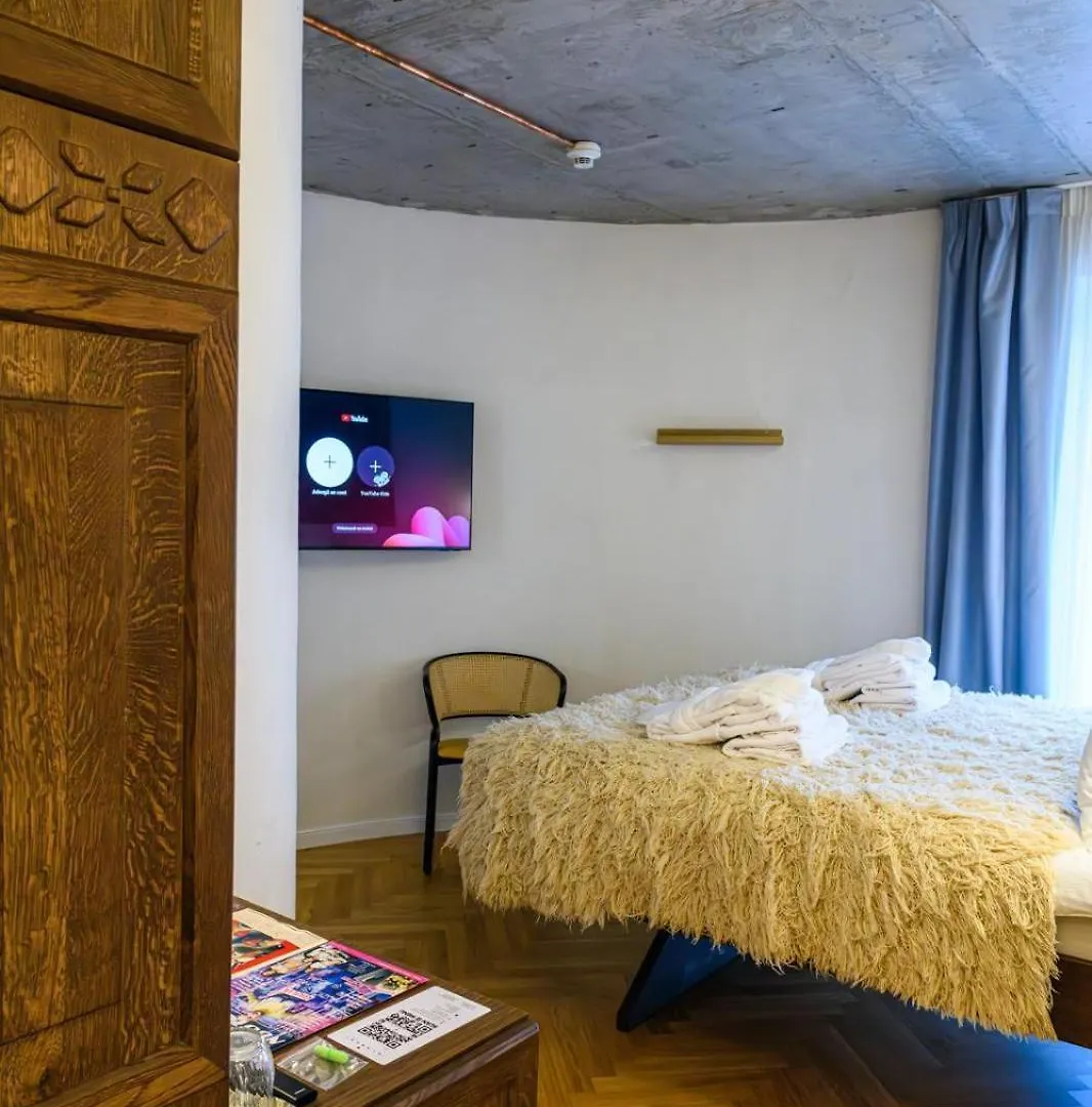 Nishani 5 Stars Boutique Bucharest