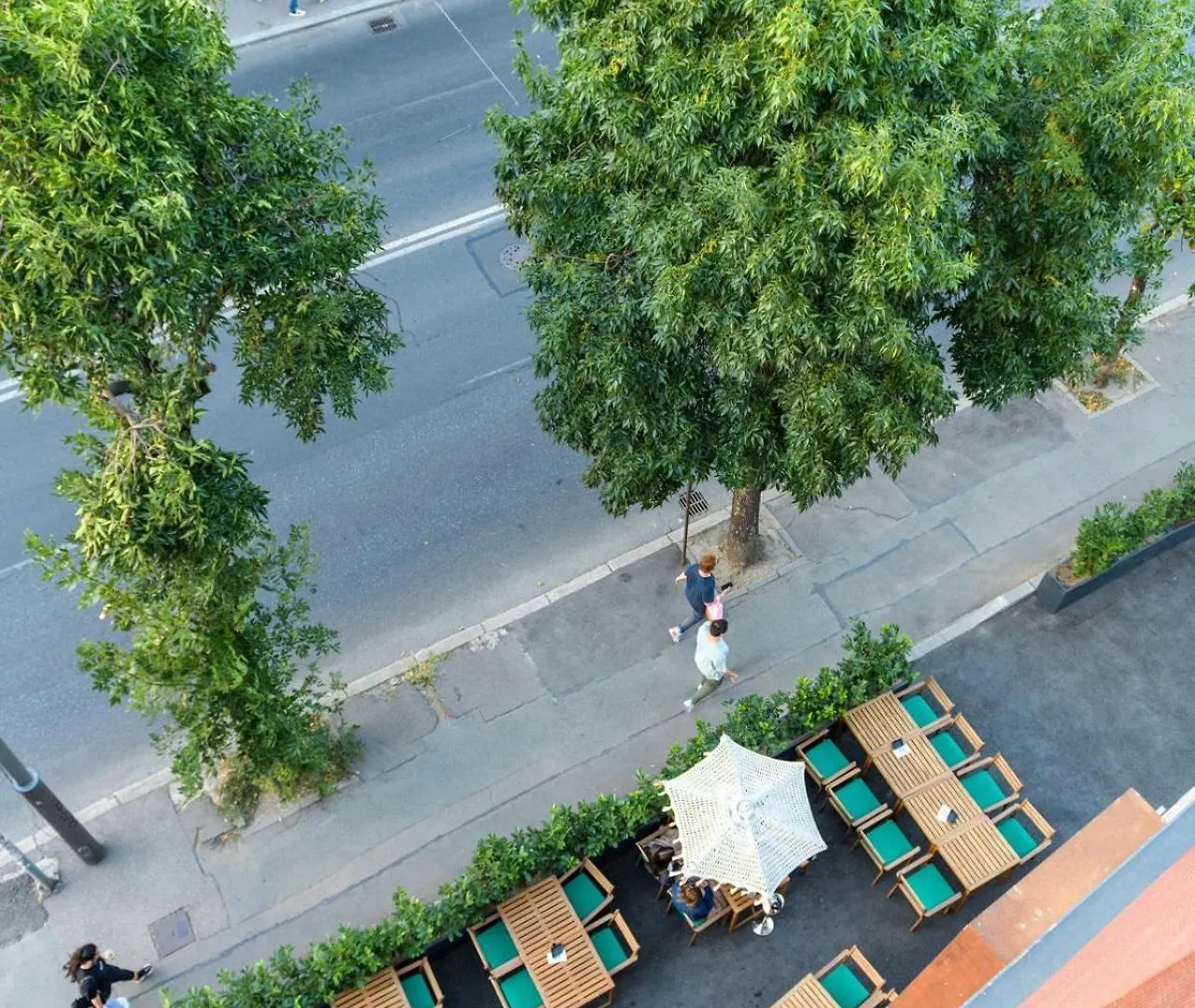 Nishani 5 Stars Boutique Bucharest Motel