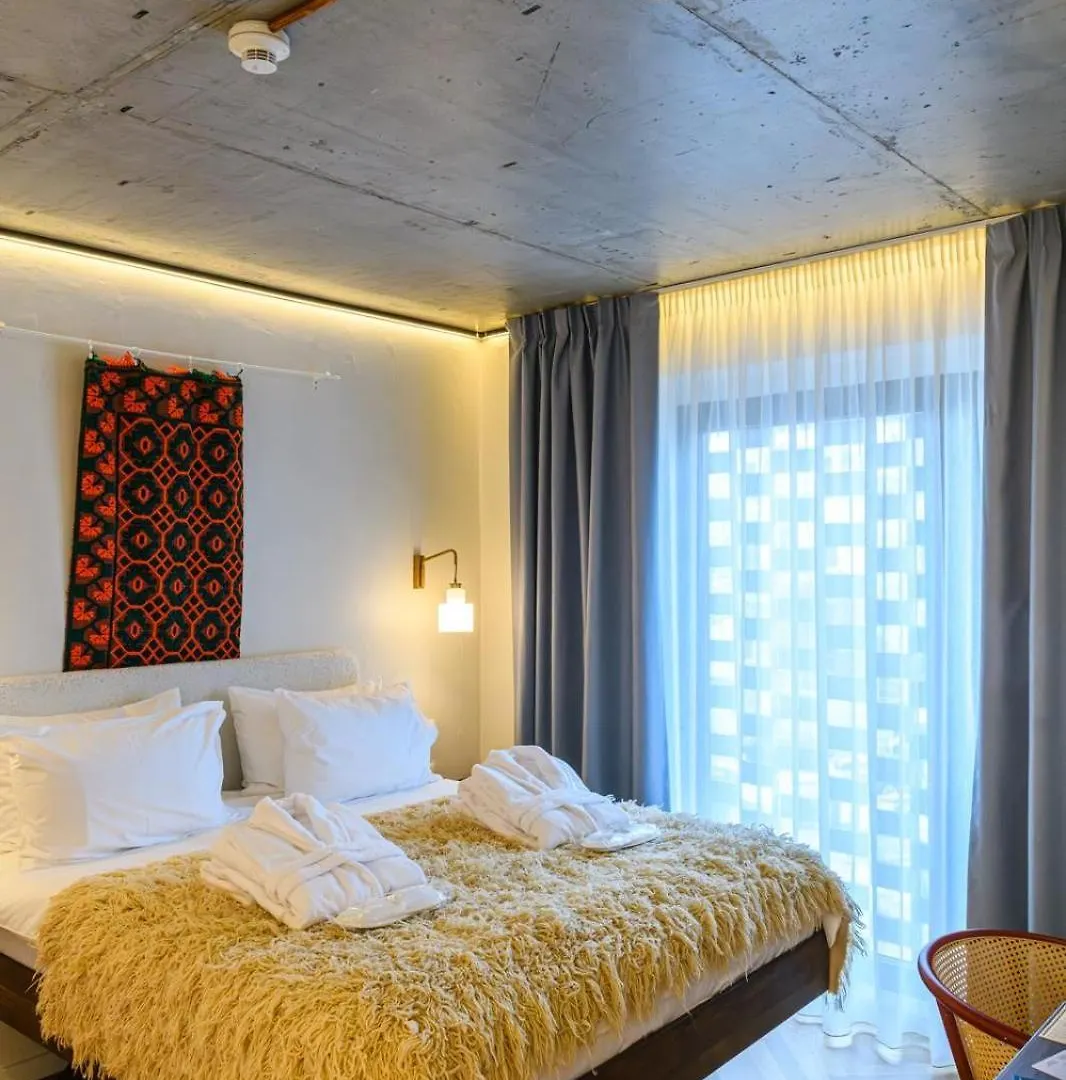 Nishani 5 Stars Boutique Bucharest