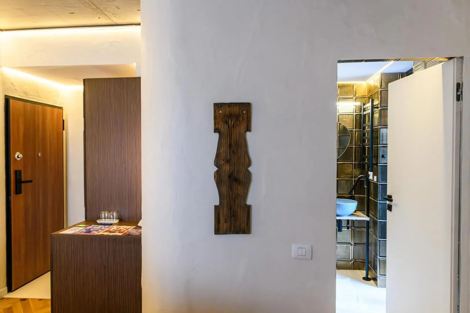 Nishani 5 Stars Boutique Bucharest Romania