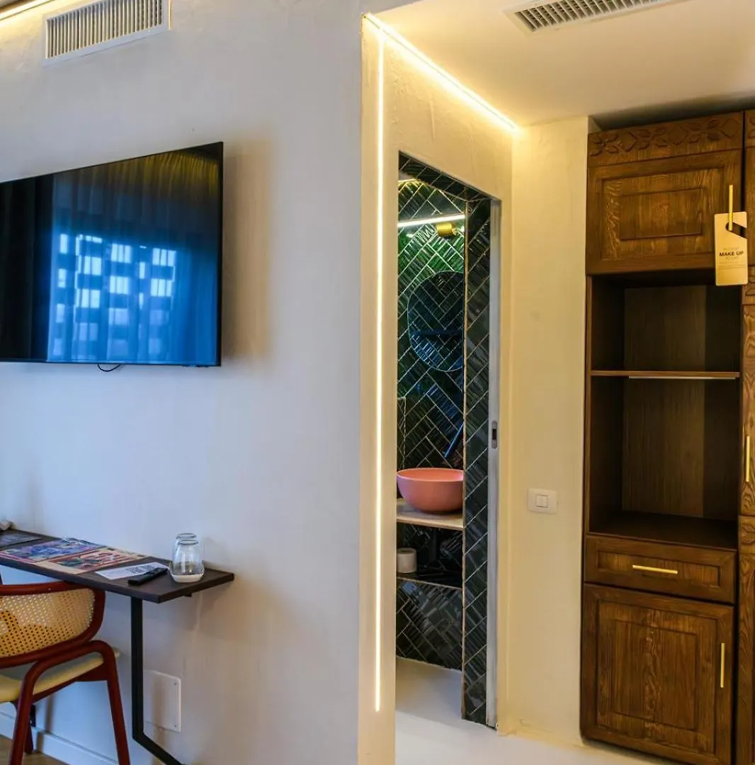 Nishani 5 Stars Boutique Bucharest