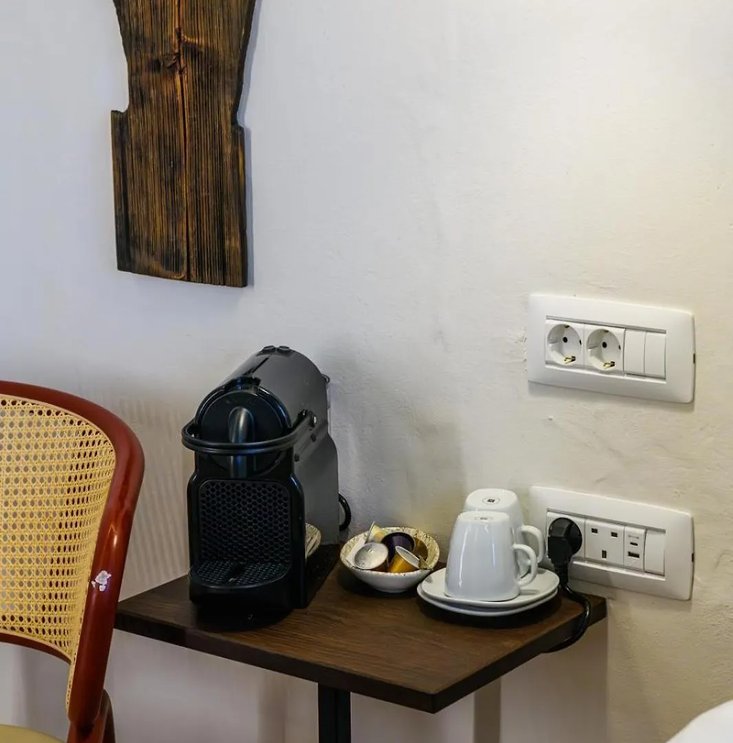 Nishani 5 Stars Boutique Bucharest Motel