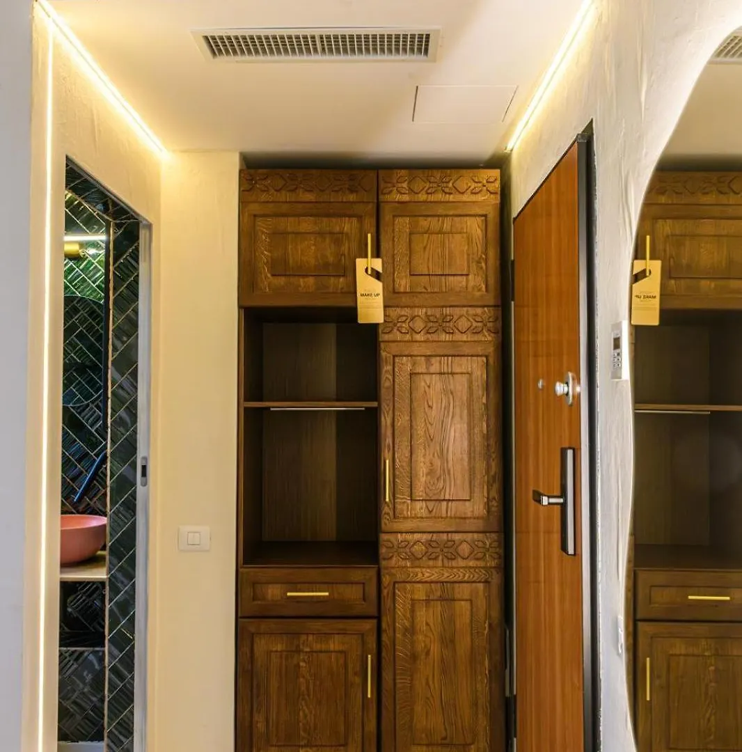 Nishani 5 Stars Boutique Bucharest Romania