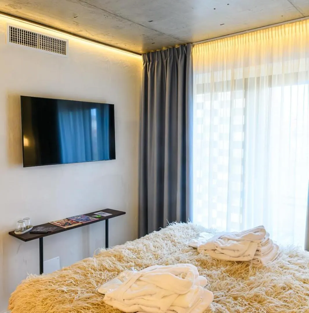 Nishani 5 Stars Boutique Bucharest